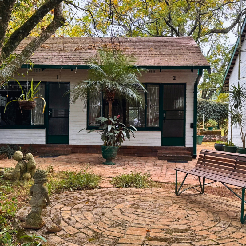 Unit 2 Standard Twin Room Outside